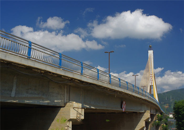 福州304不锈钢桥梁护栏：安全、耐用与美观的完美结合